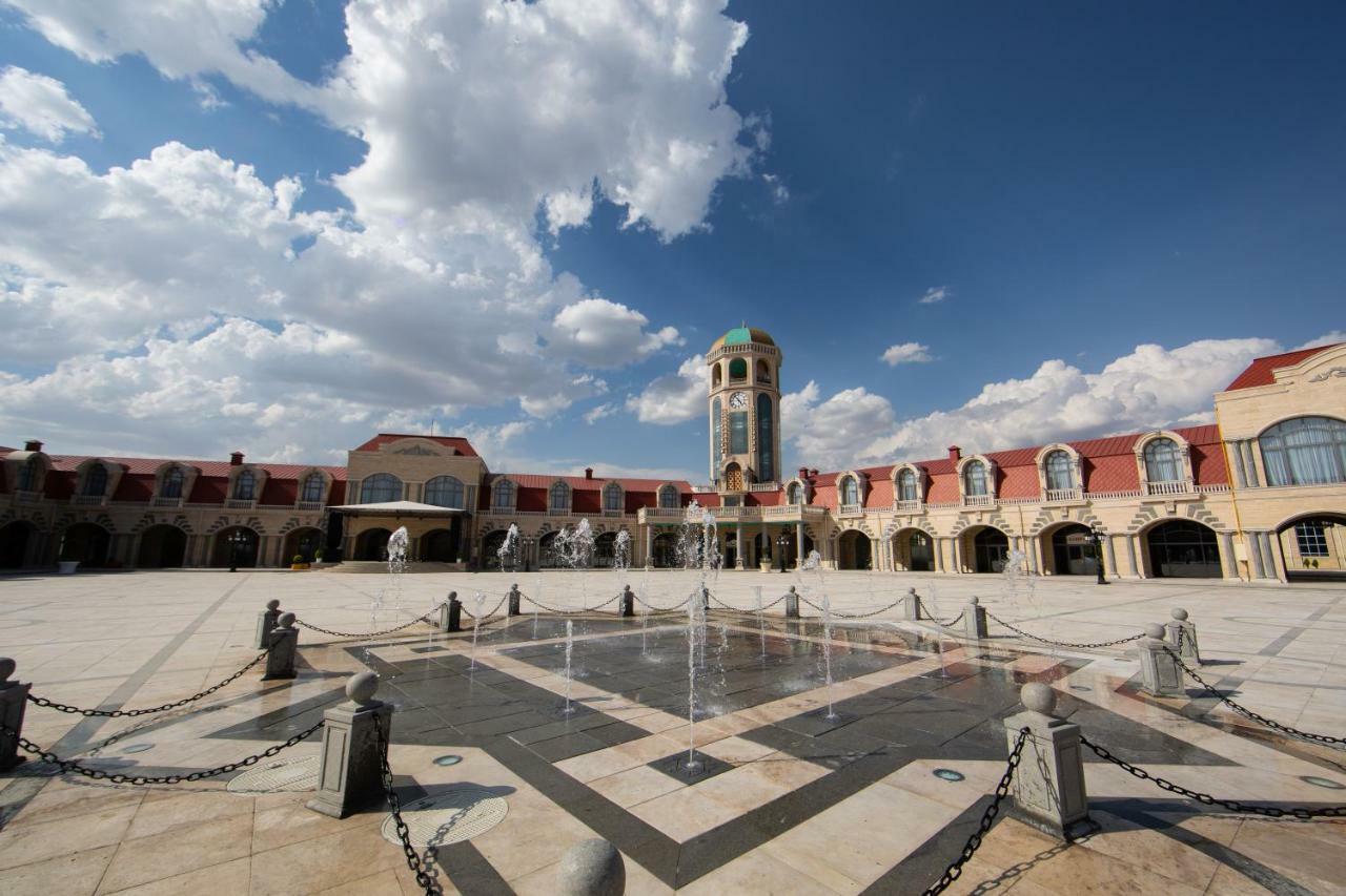 Saat Meydani Nakhchivan Exteriér fotografie